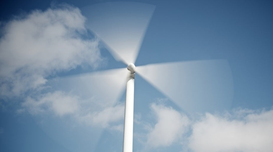 Nature's Generator Wind Turbine Spins