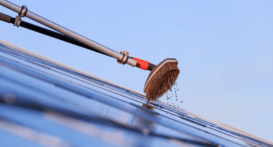 How to Clean Solar Panels: A Detailed Guide for Maximum Efficiency
