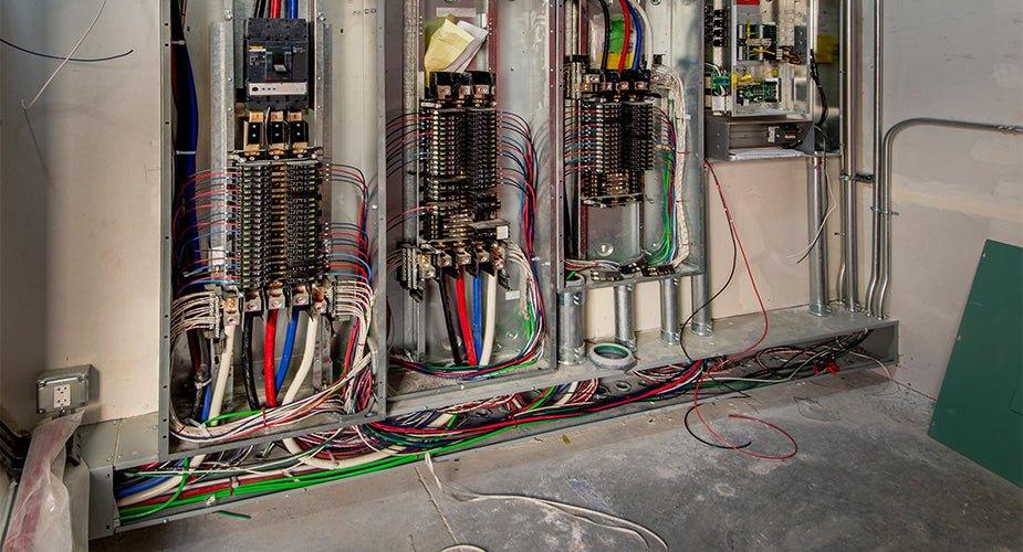Main Lug vs Main Breaker
