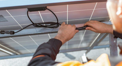 A Helpful Guide to Solar Panel Connectors: Ensuring Safety and Efficie ...