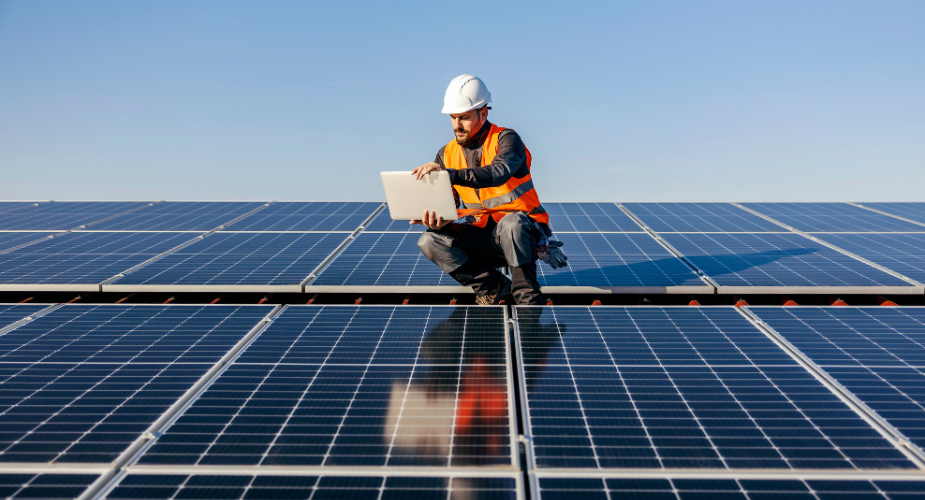Solar Panel Repair: What You Need to Know to Restore Efficiency