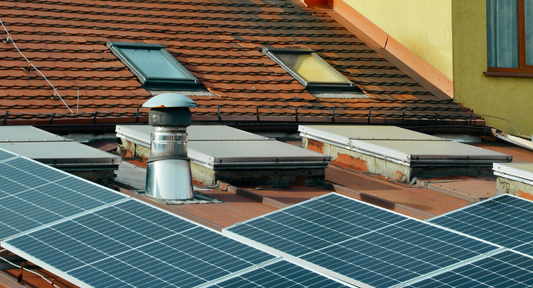 Interested in solar power generators? Learn what they are, how they function, and why they’re a reliable, eco-friendly choice for your outdoor and off-grid adventures. - natures generator